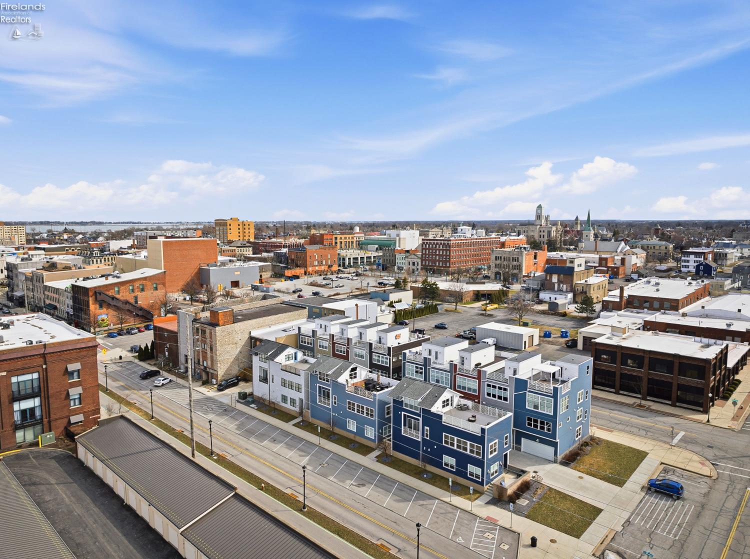 401 W Shoreline Drive 267