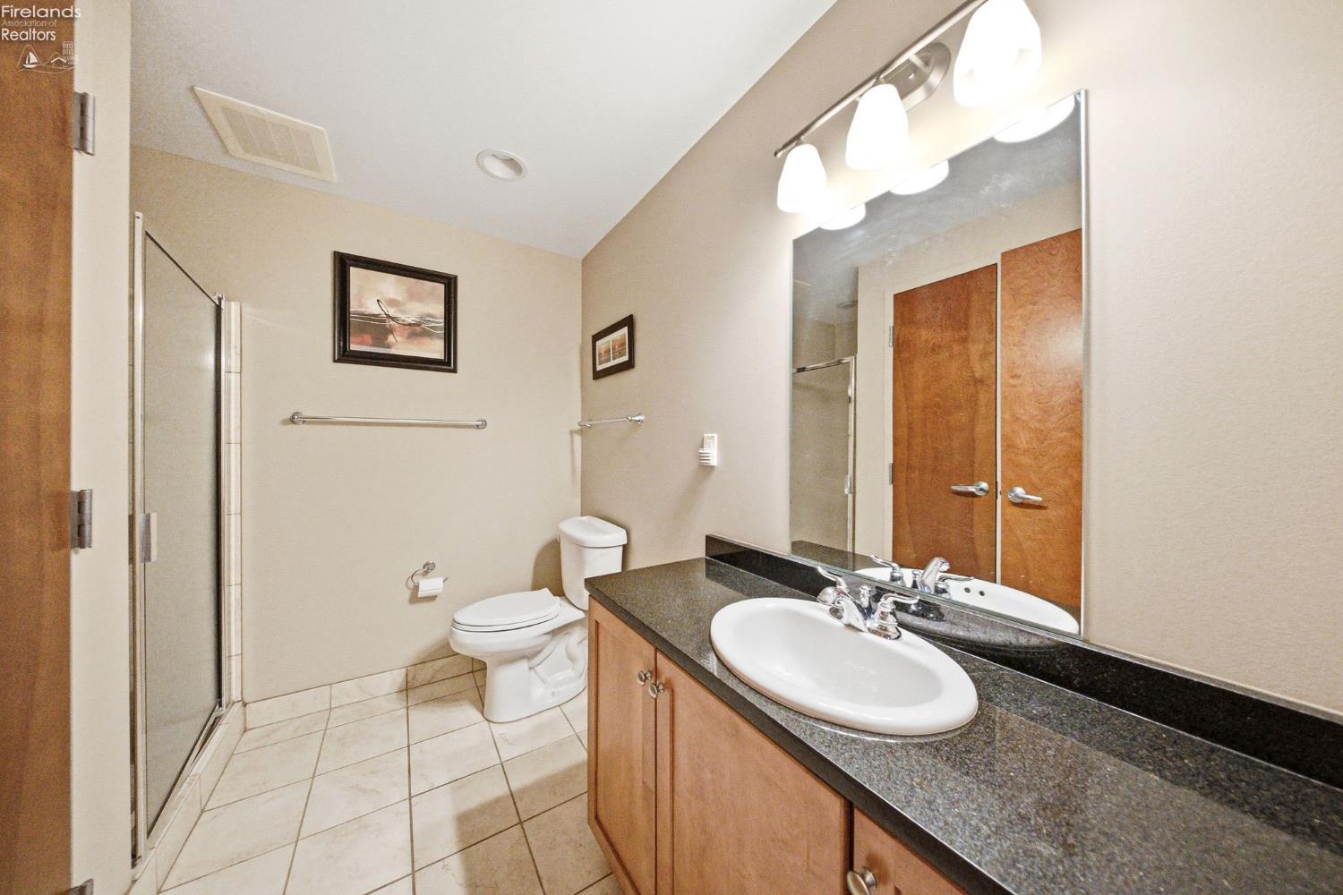 401 W Shoreline Drive 267