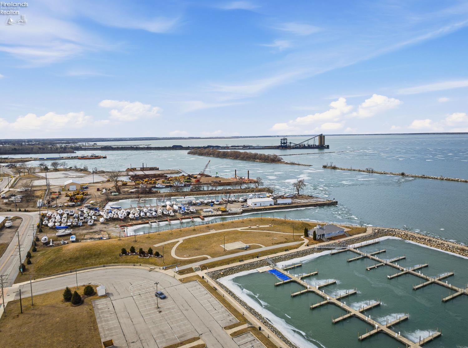 401 W Shoreline Drive 267