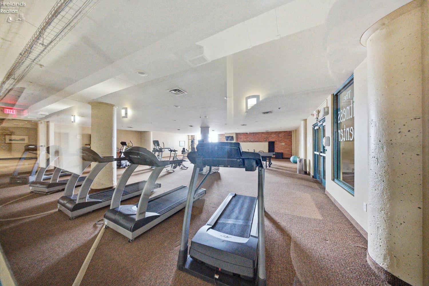 401 W Shoreline Drive 267