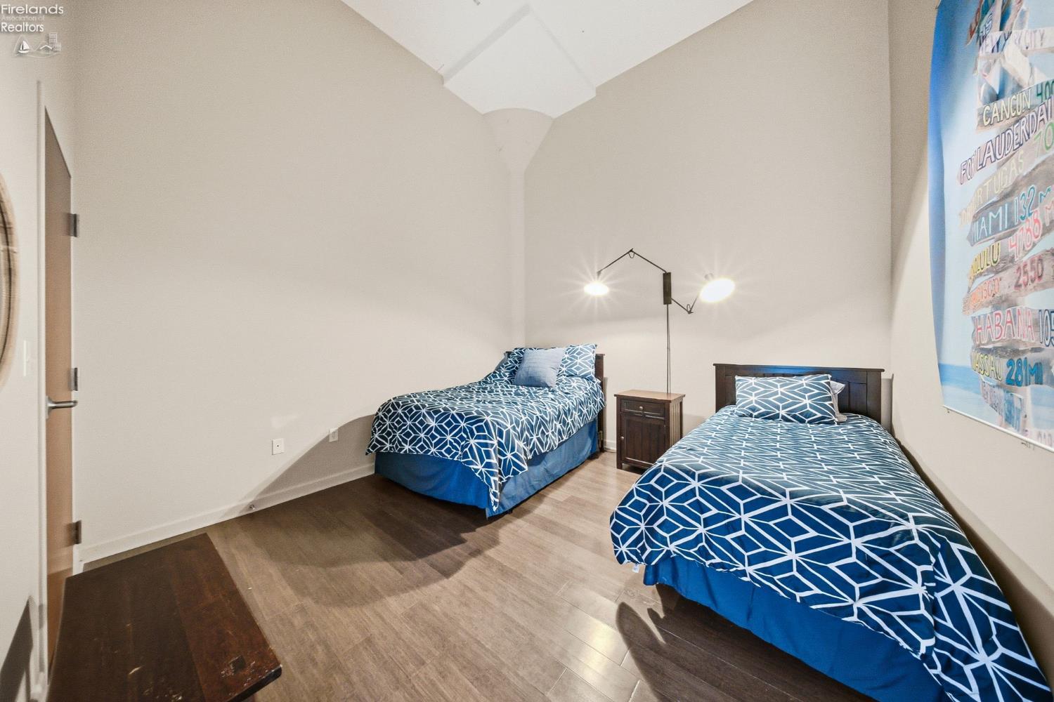 401 W Shoreline Drive 267