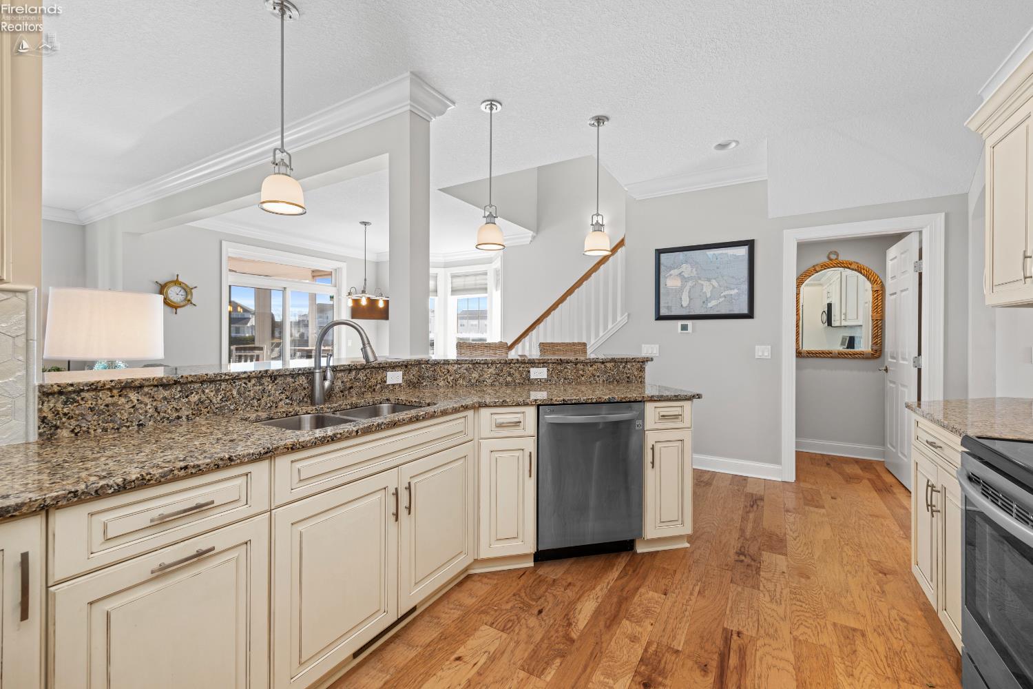 5268 E Redbud Drive