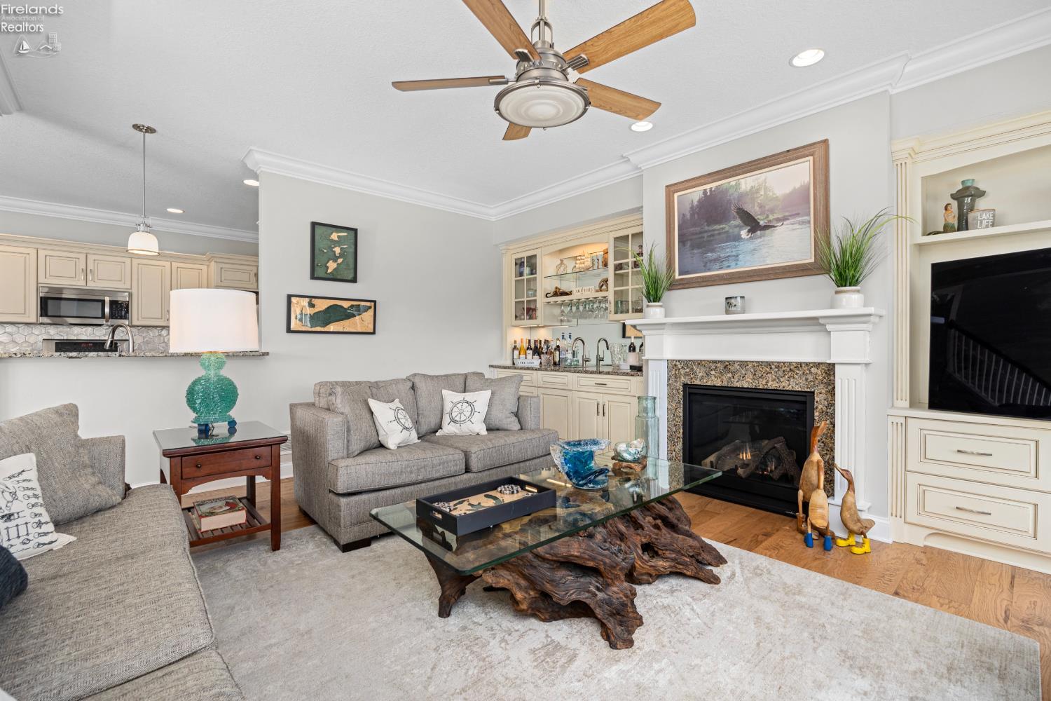 5268 E Redbud Drive