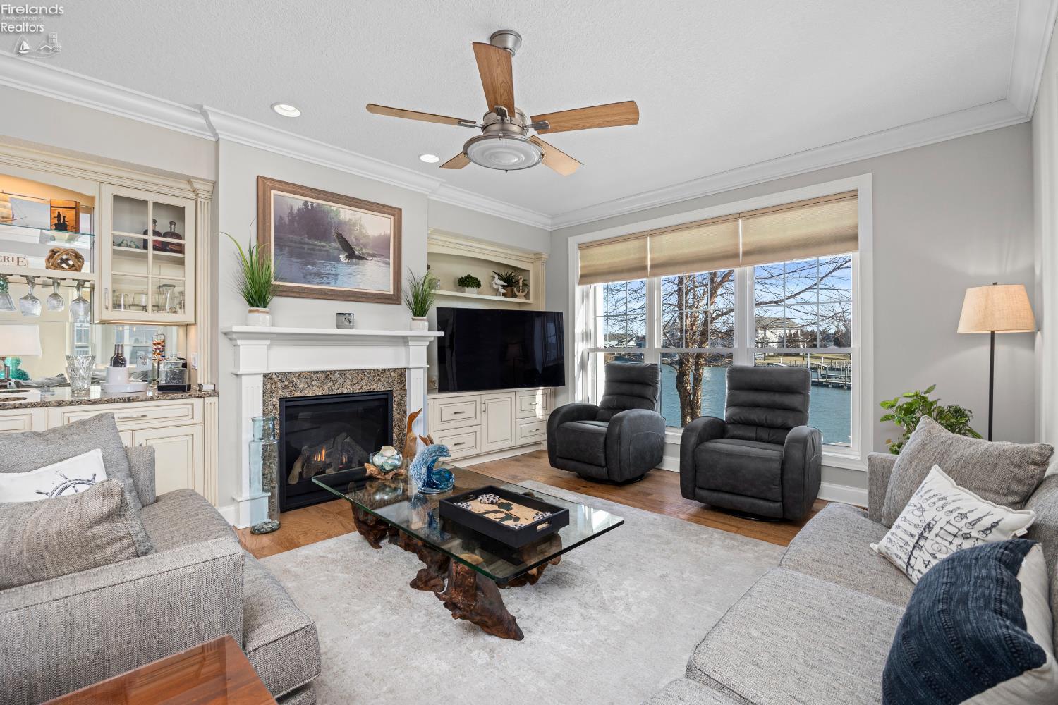 5268 E Redbud Drive
