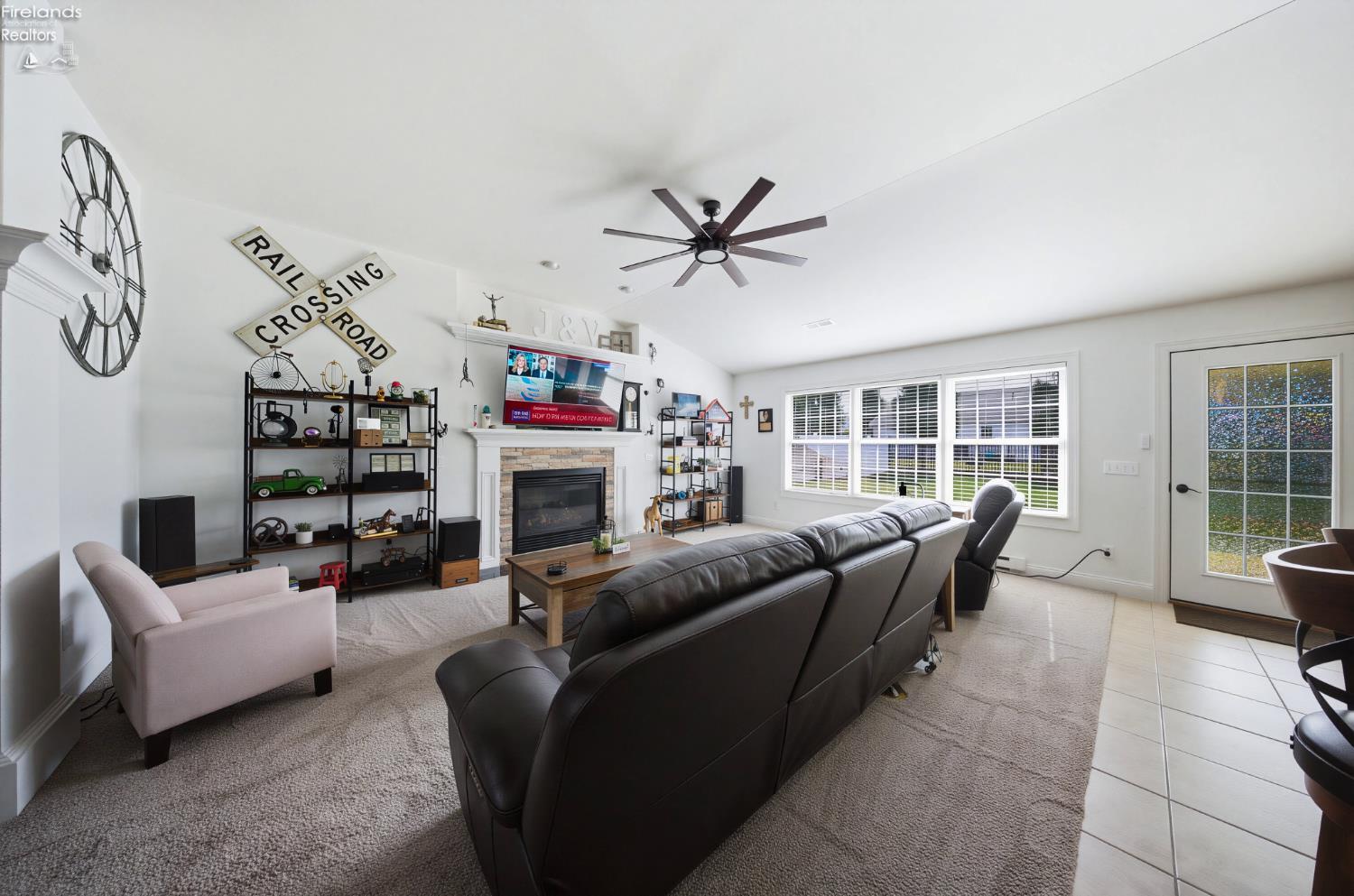 28 Amber Way