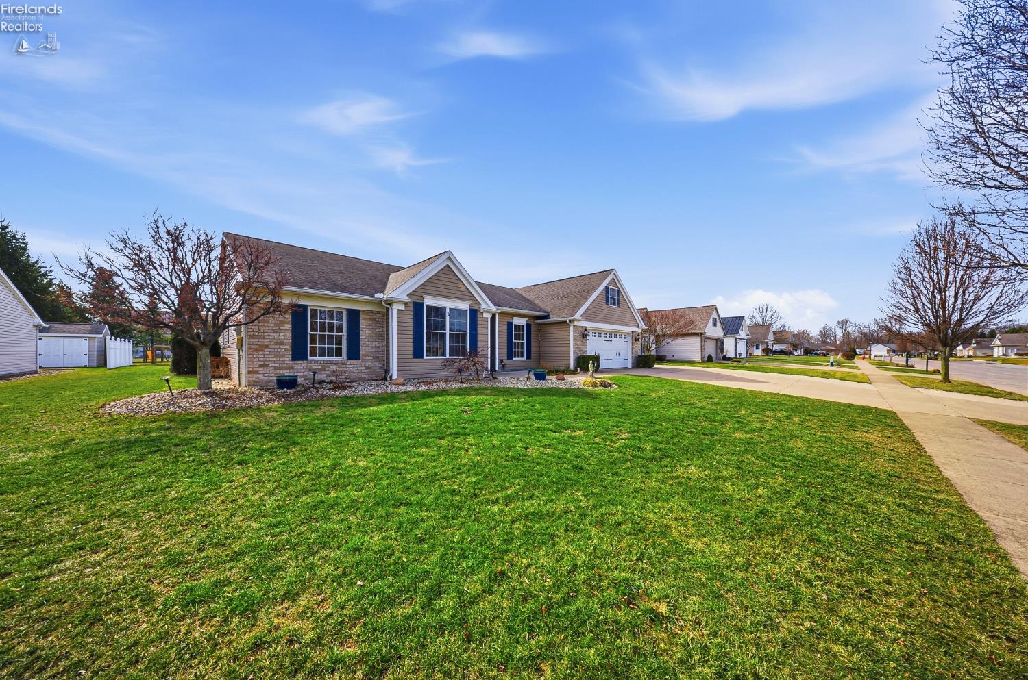 28 Amber Way