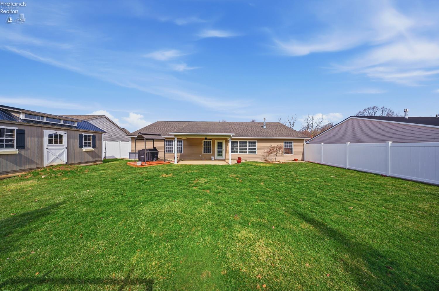 28 Amber Way