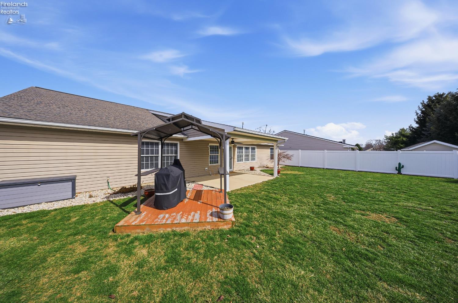 28 Amber Way