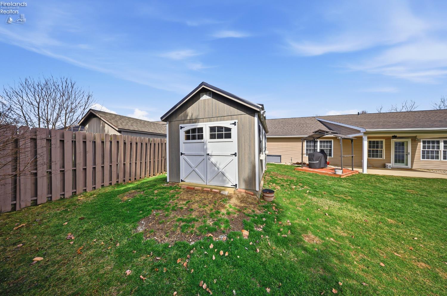28 Amber Way