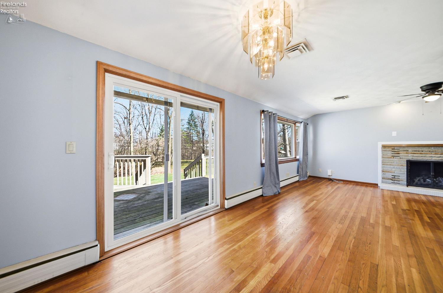 1073 Rosealee Ave.