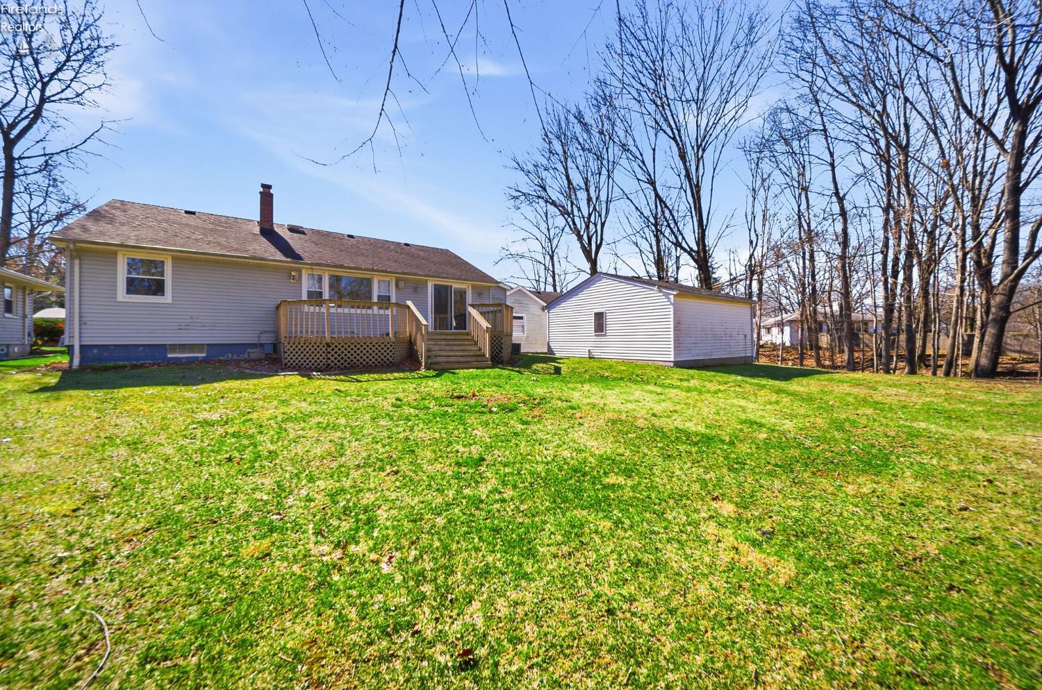 1073 Rosealee Ave.