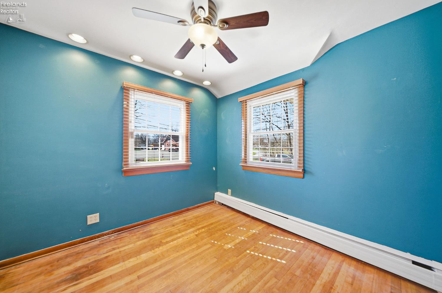 1073 Rosealee Ave.
