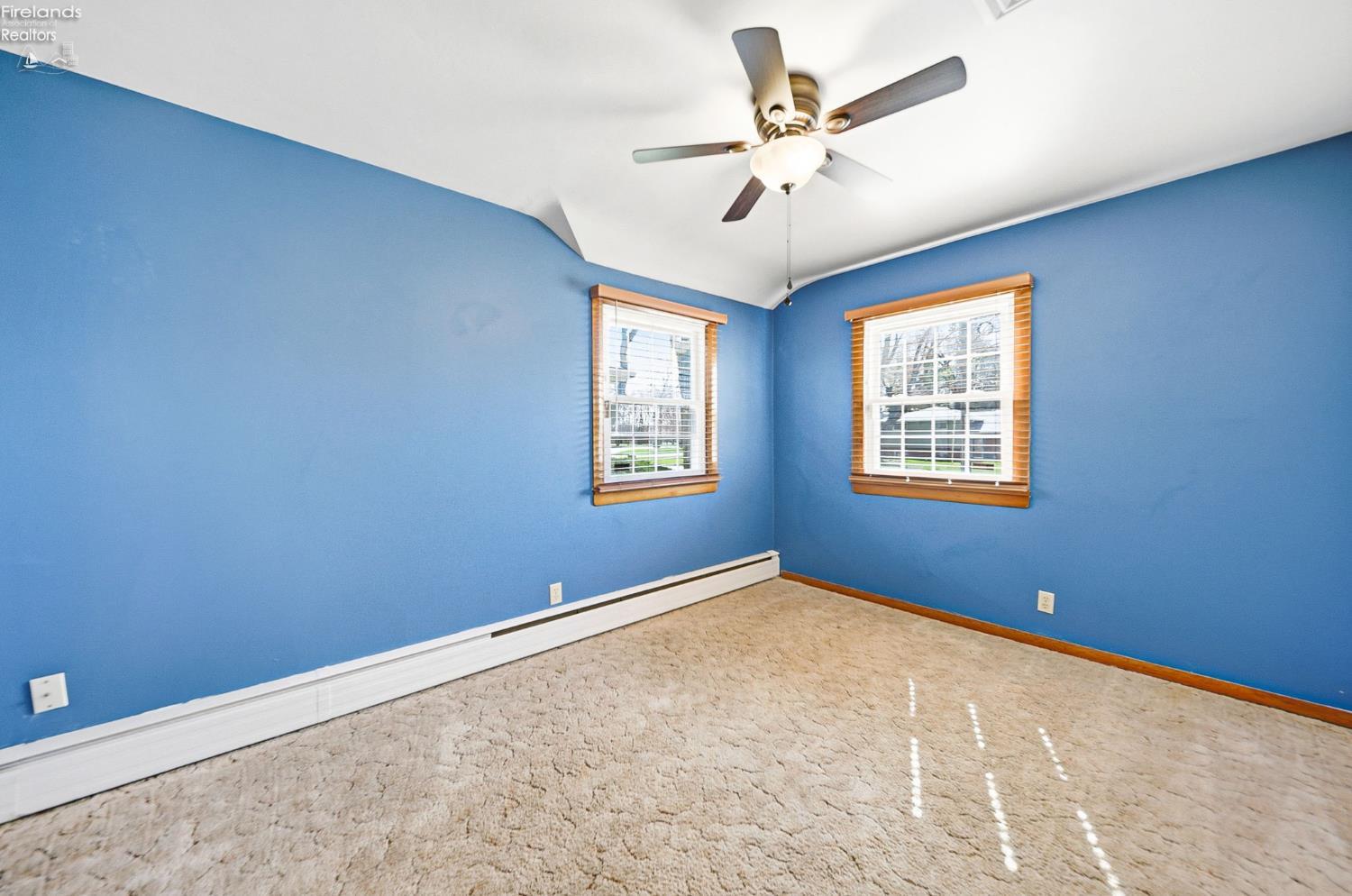 1073 Rosealee Ave.