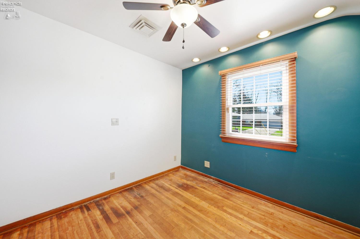 1073 Rosealee Ave.