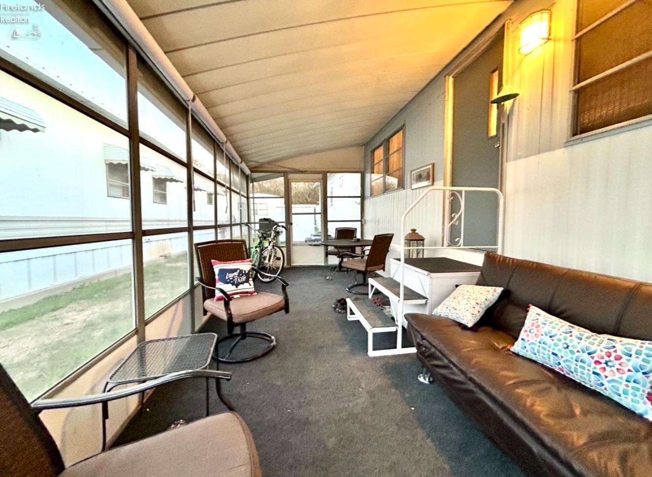 3575 NE Catawba Road 18