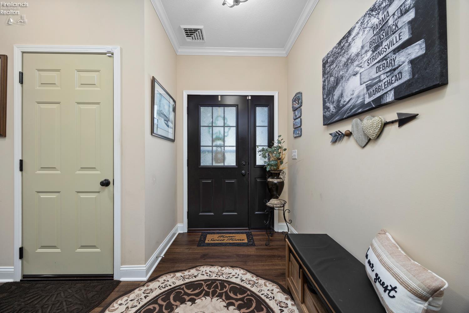 329 Lighthouse Oval