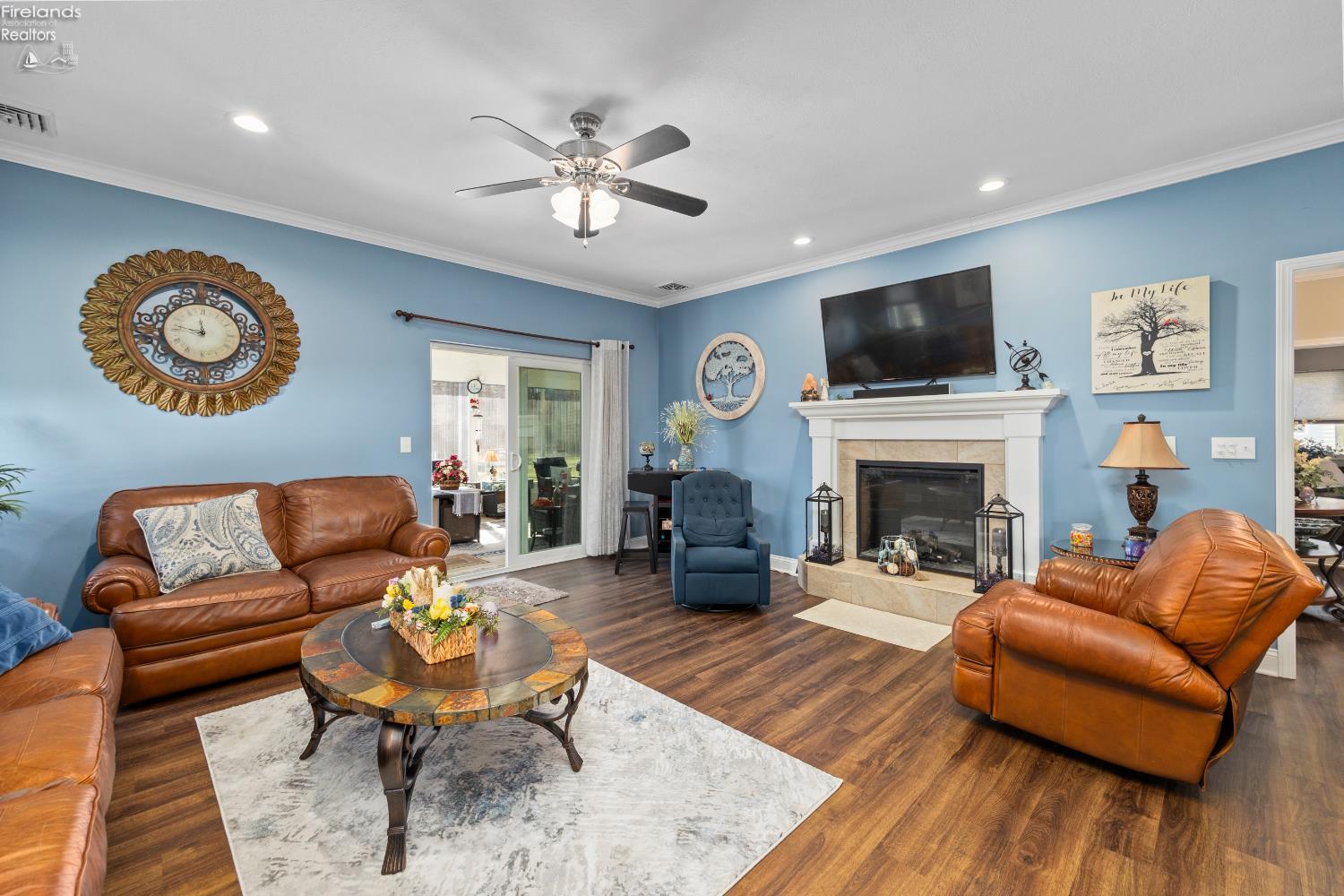 329 Lighthouse Oval
