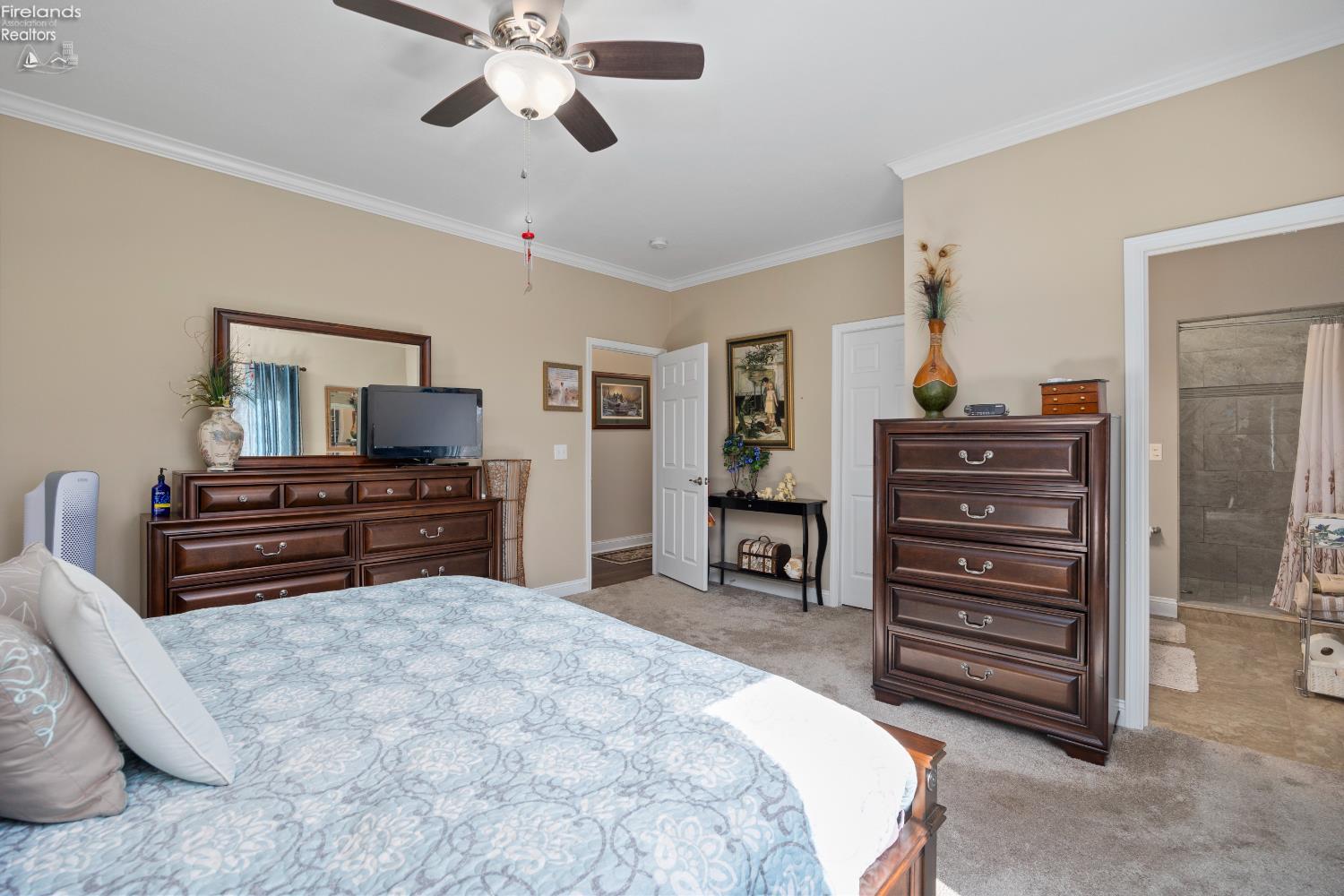 329 Lighthouse Oval