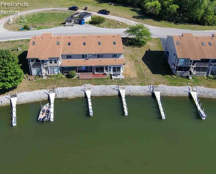 6280 N Harris Harbor Drive