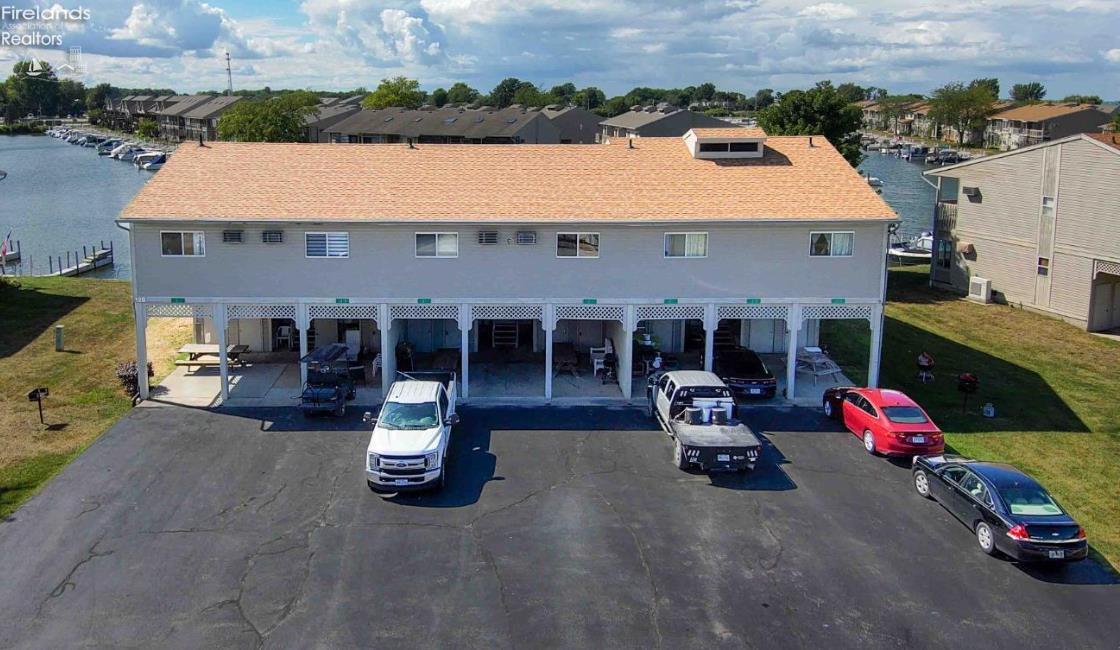 6280 N Harris Harbor Drive