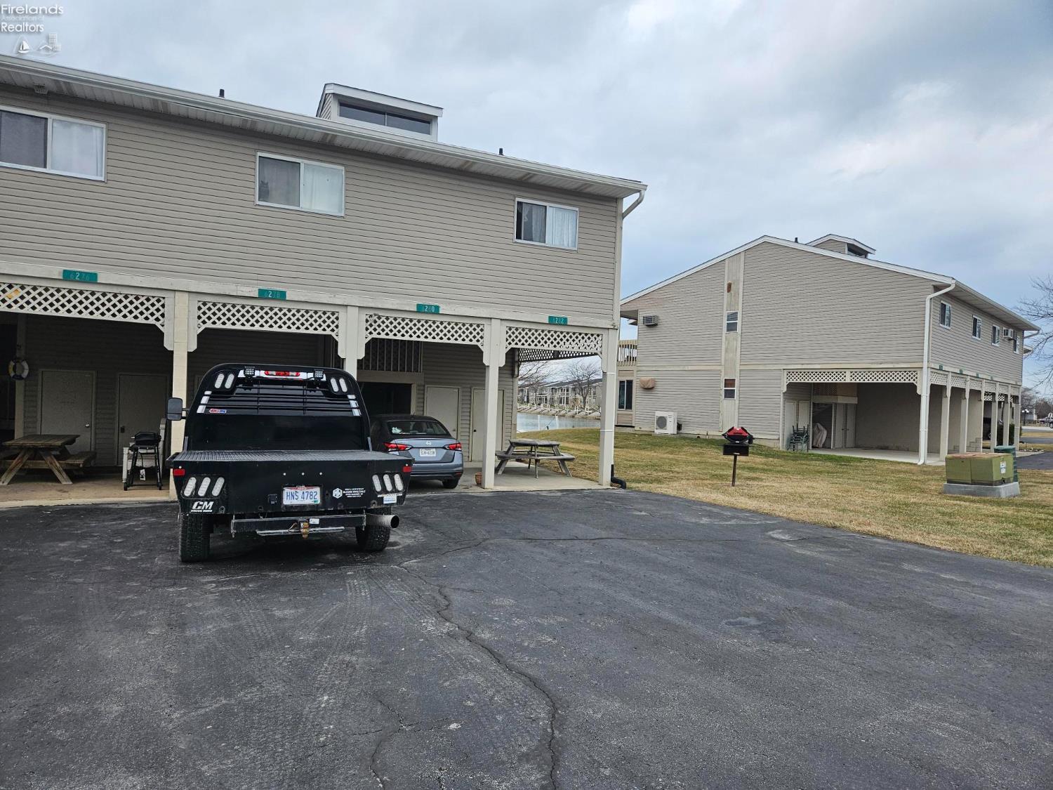 6280 N Harris Harbor Drive