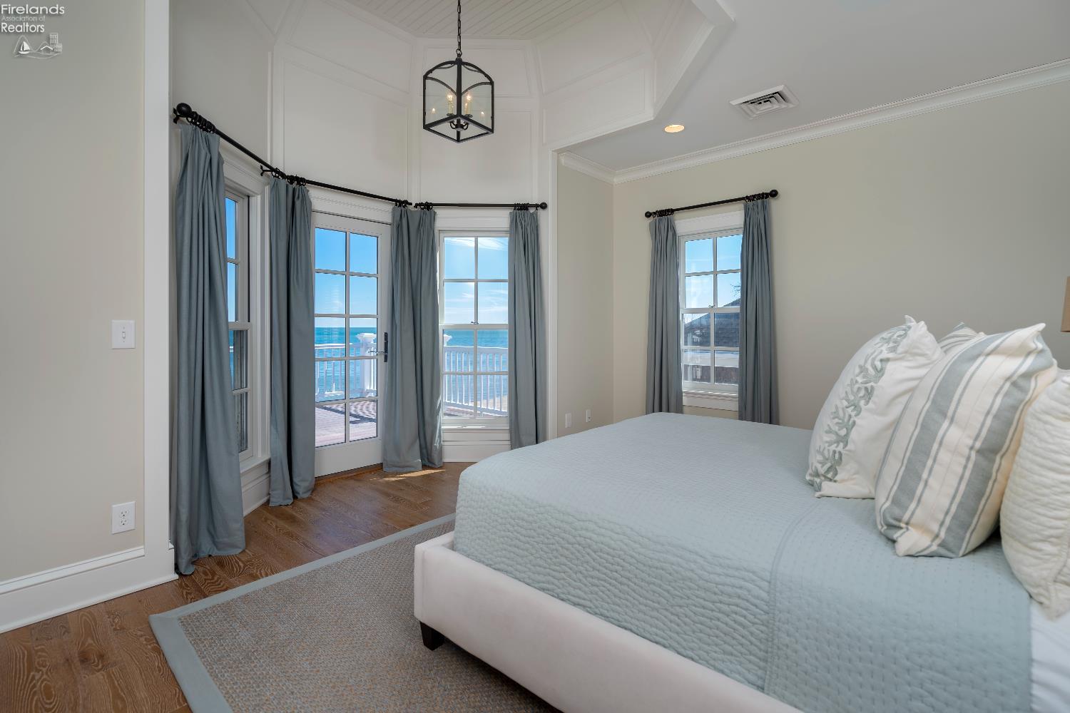 497 Bay Point Boulevard