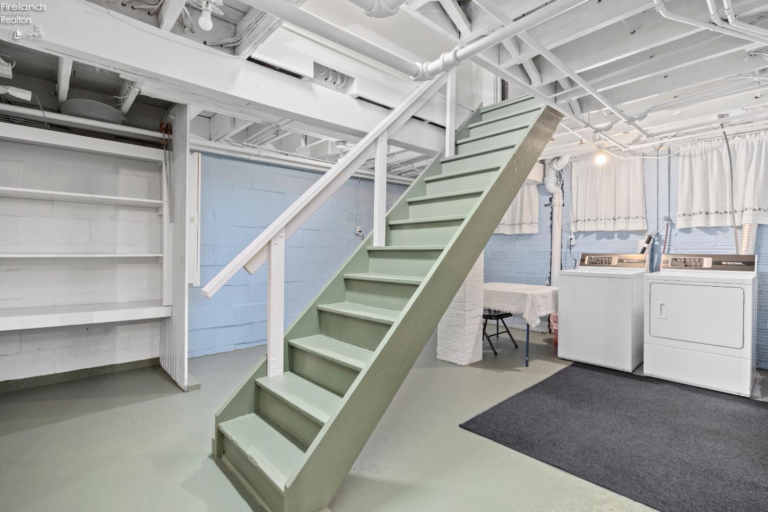 1169 W. 6th St
