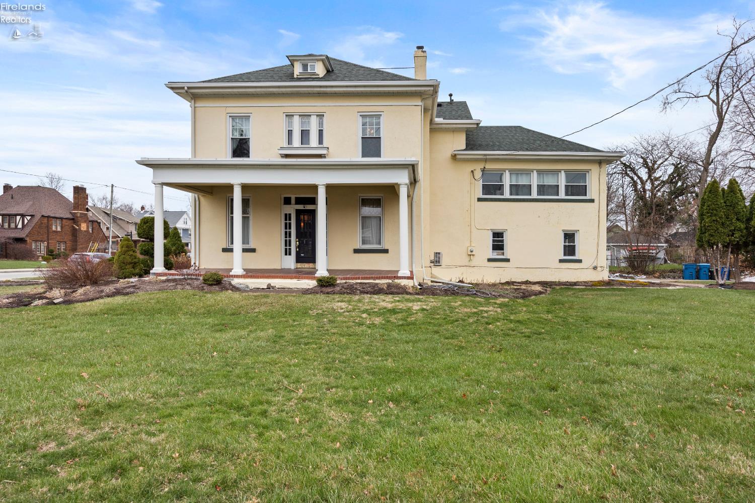 1169 W. 6th St