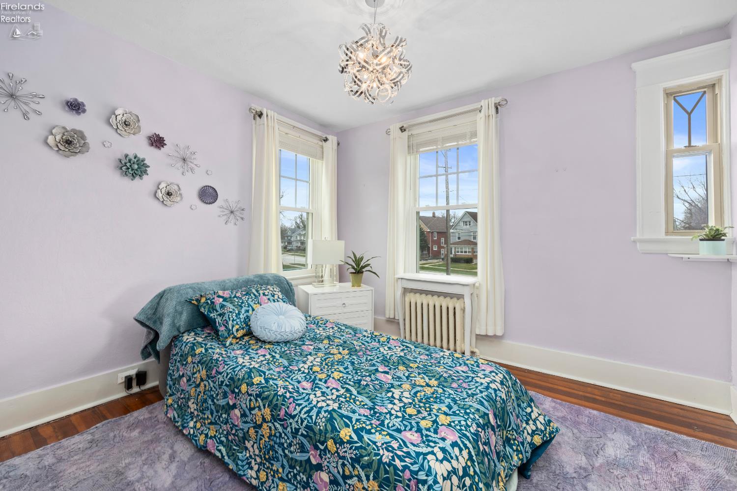 1169 W. 6th St