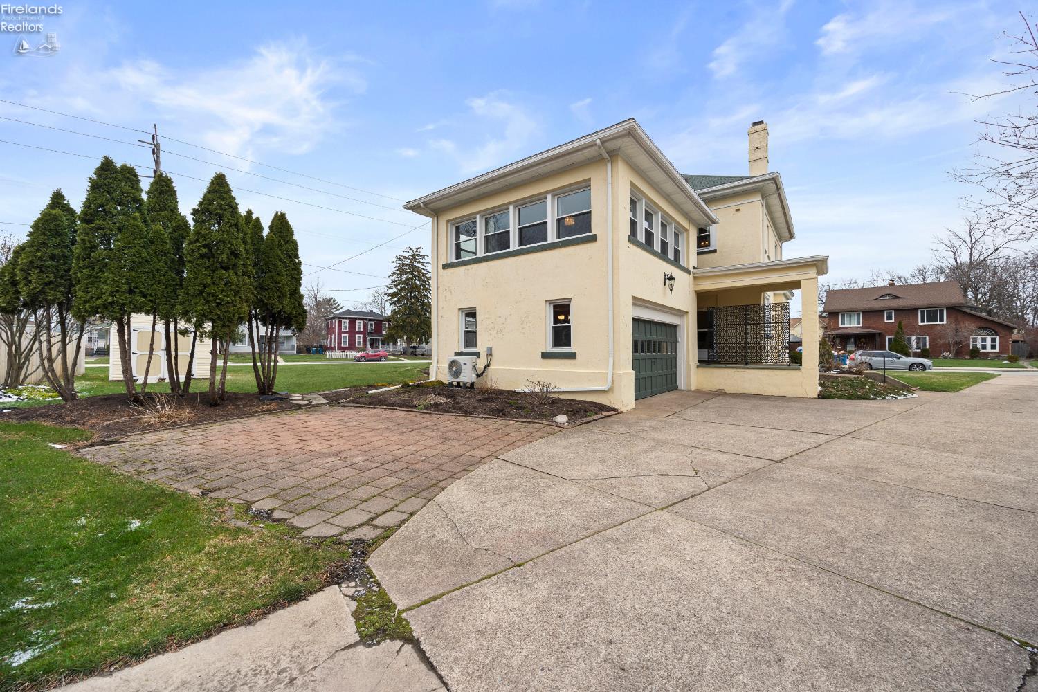 1169 W. 6th St