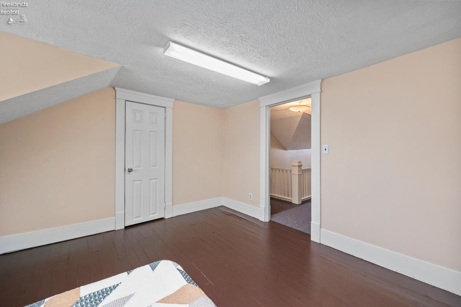 1169 W. 6th St