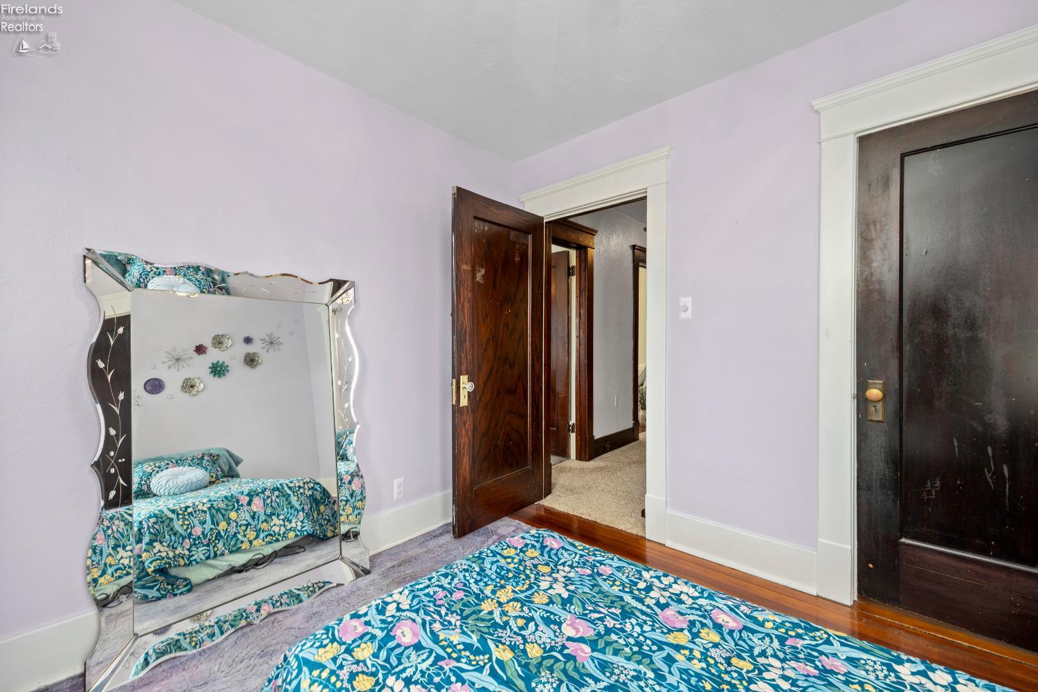 1169 W. 6th St
