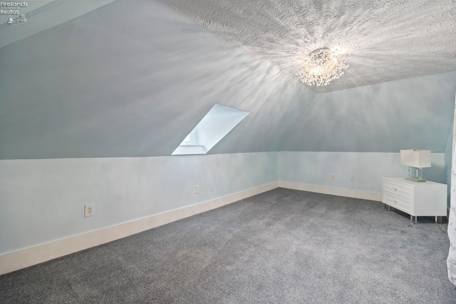 1169 W. 6th St