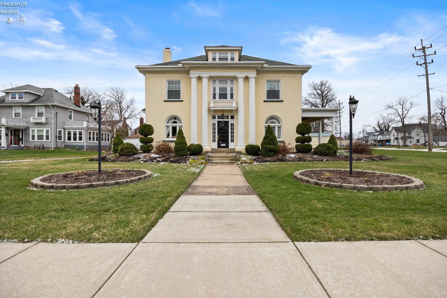 1169 W. 6th St