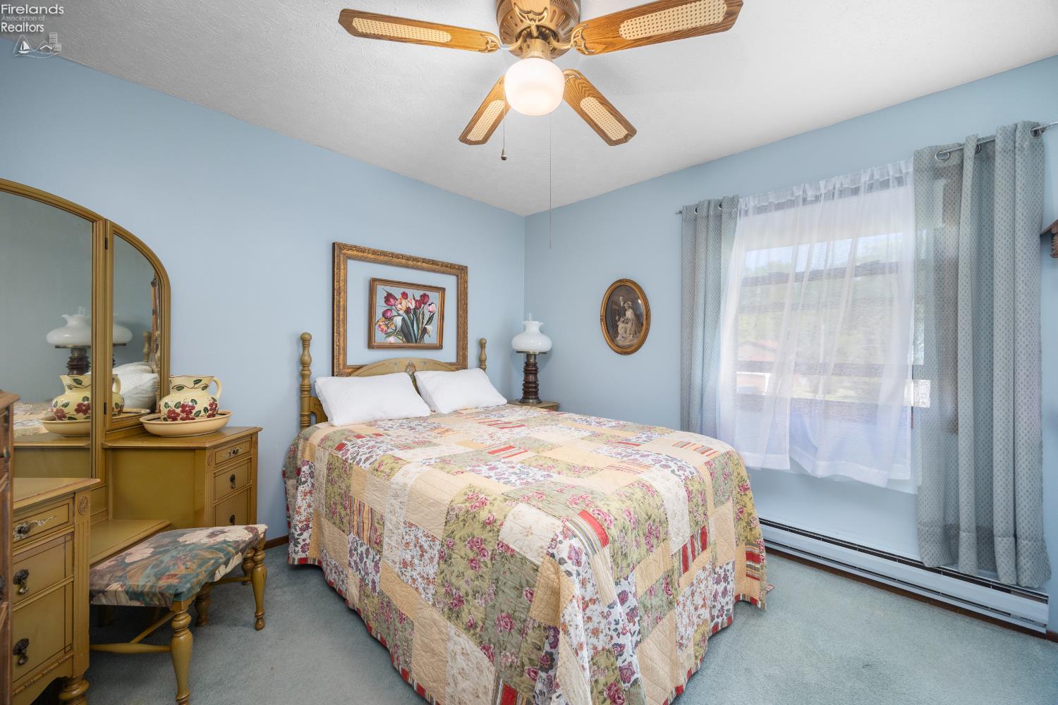 2630 Robinhood Dr.