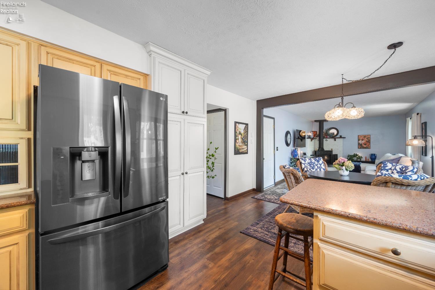 2630 Robinhood Dr.