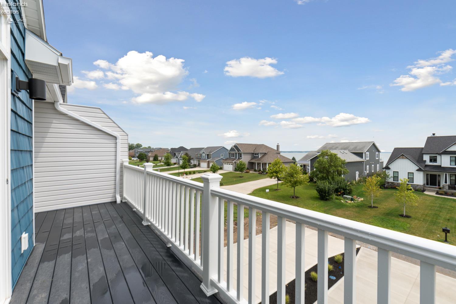 2782 S Waterside Court 192