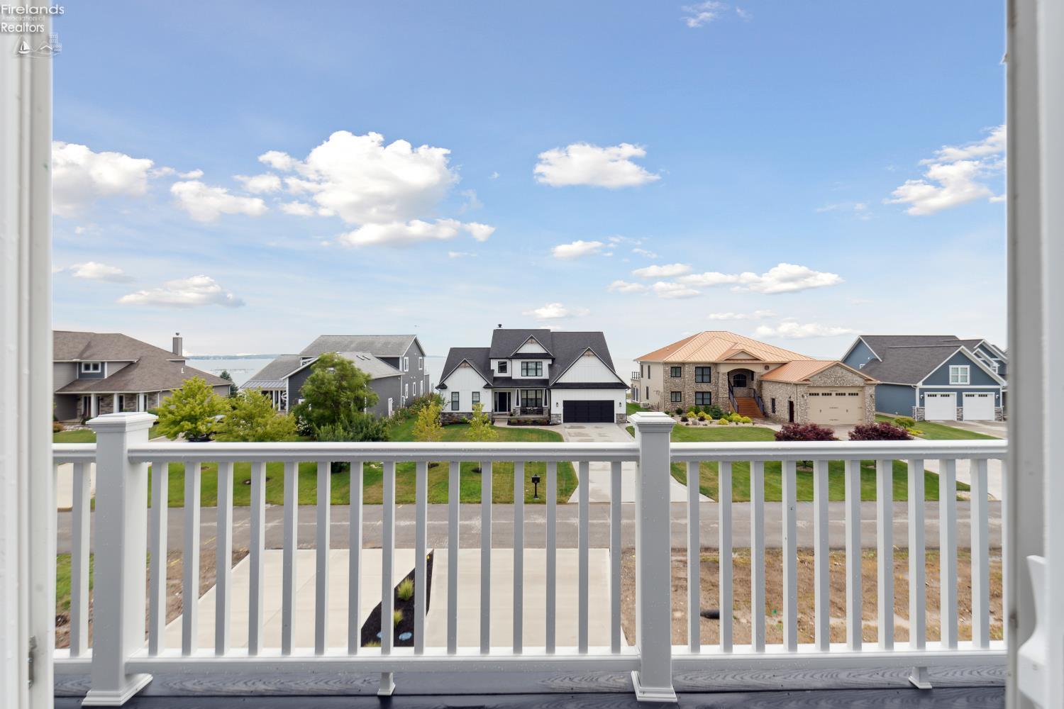 2782 S Waterside Court 192