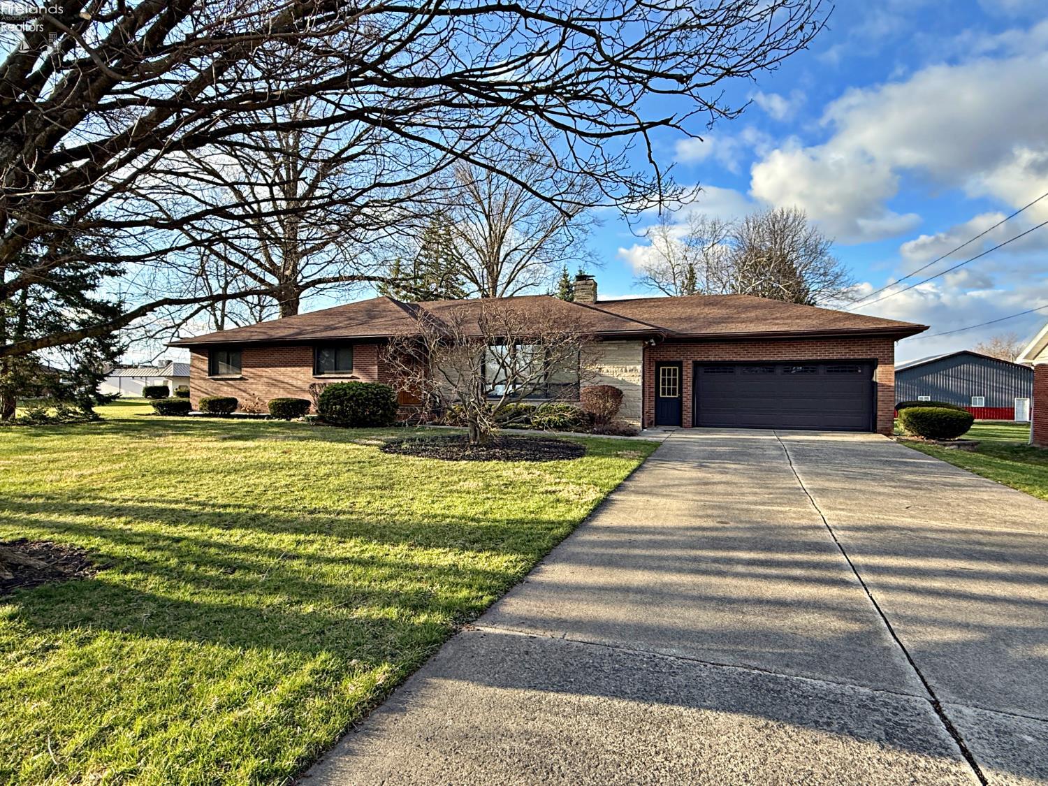 96 Lindsay Avenue