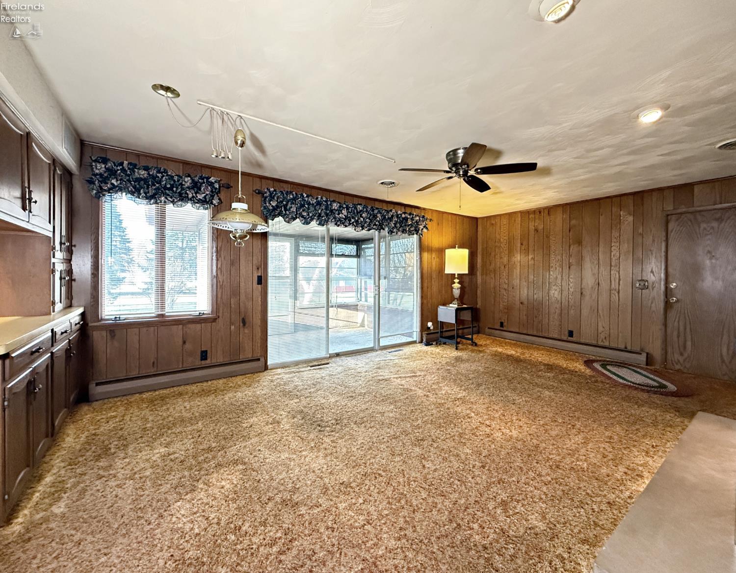 96 Lindsay Avenue