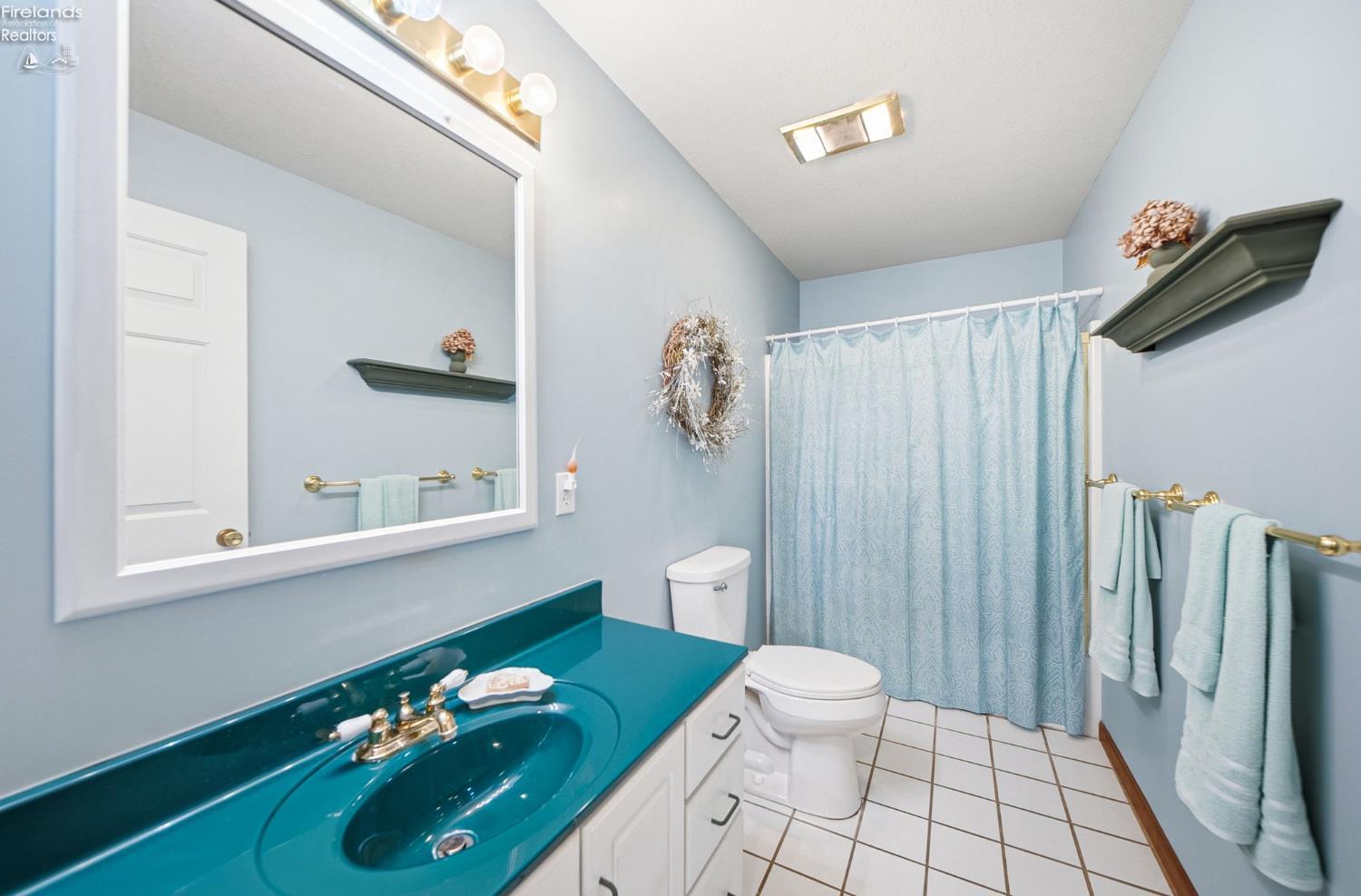 4955 E Wohlers Avenue