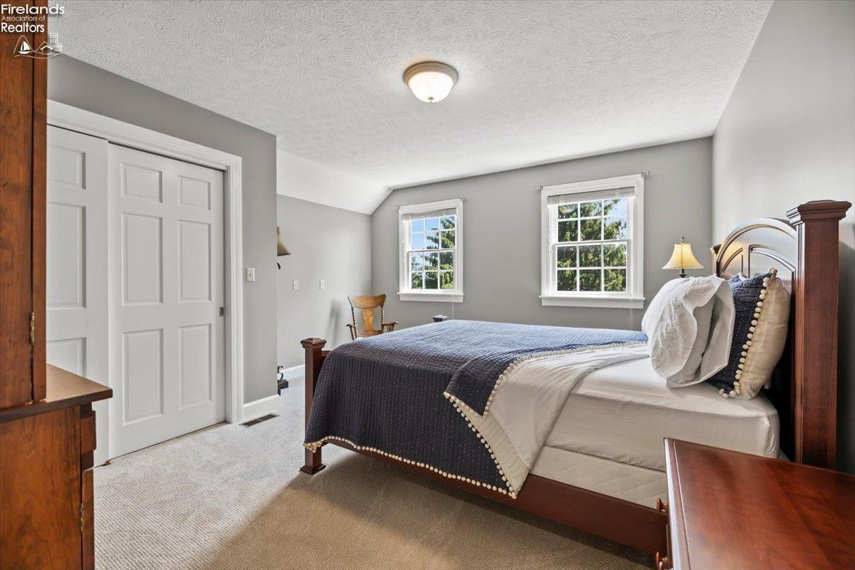 2440 Wyandot Rd.