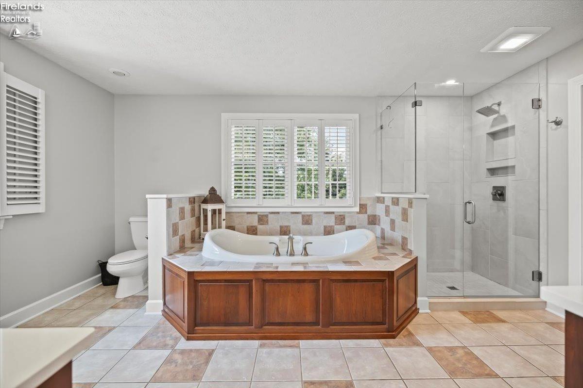 2440 Wyandot Rd.