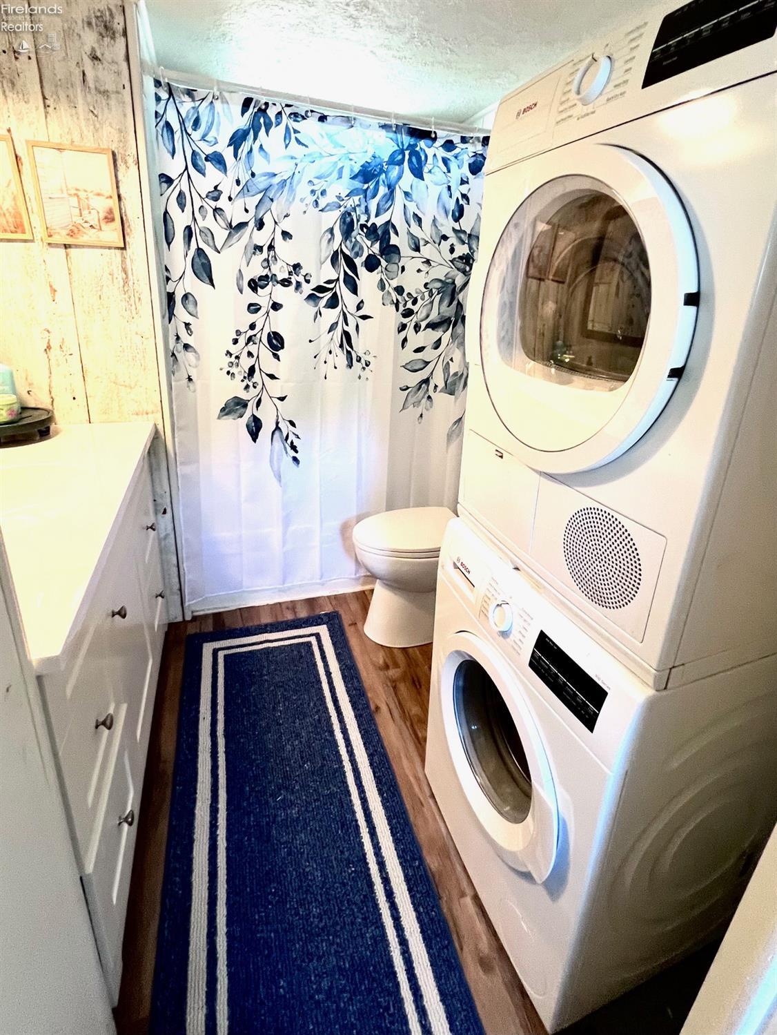 3575 NE Catawba Road 29