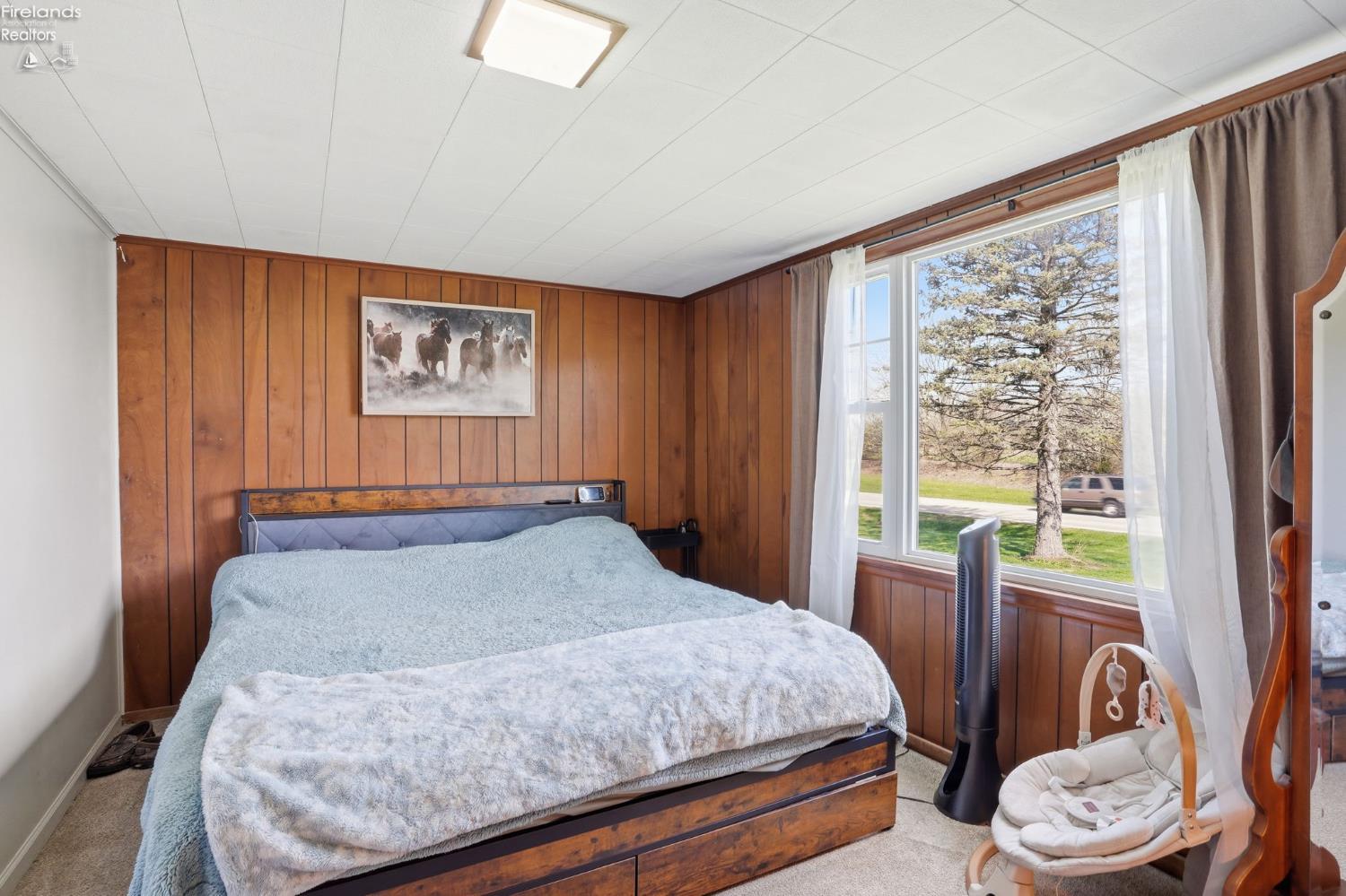 1444 E County Road 50