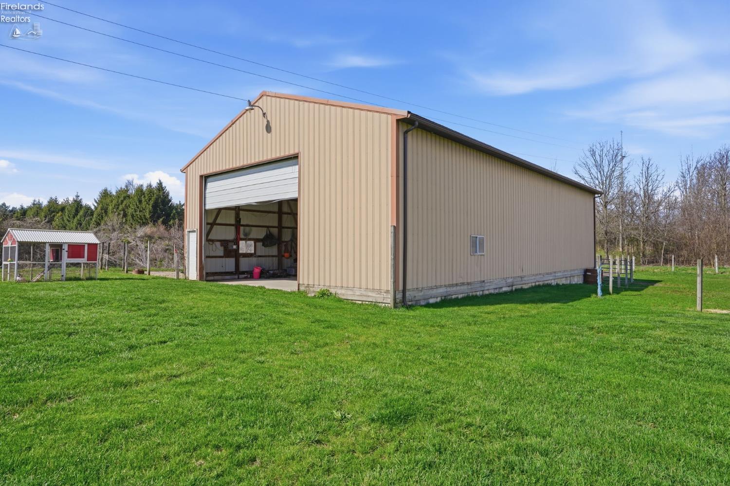 1444 E County Road 50