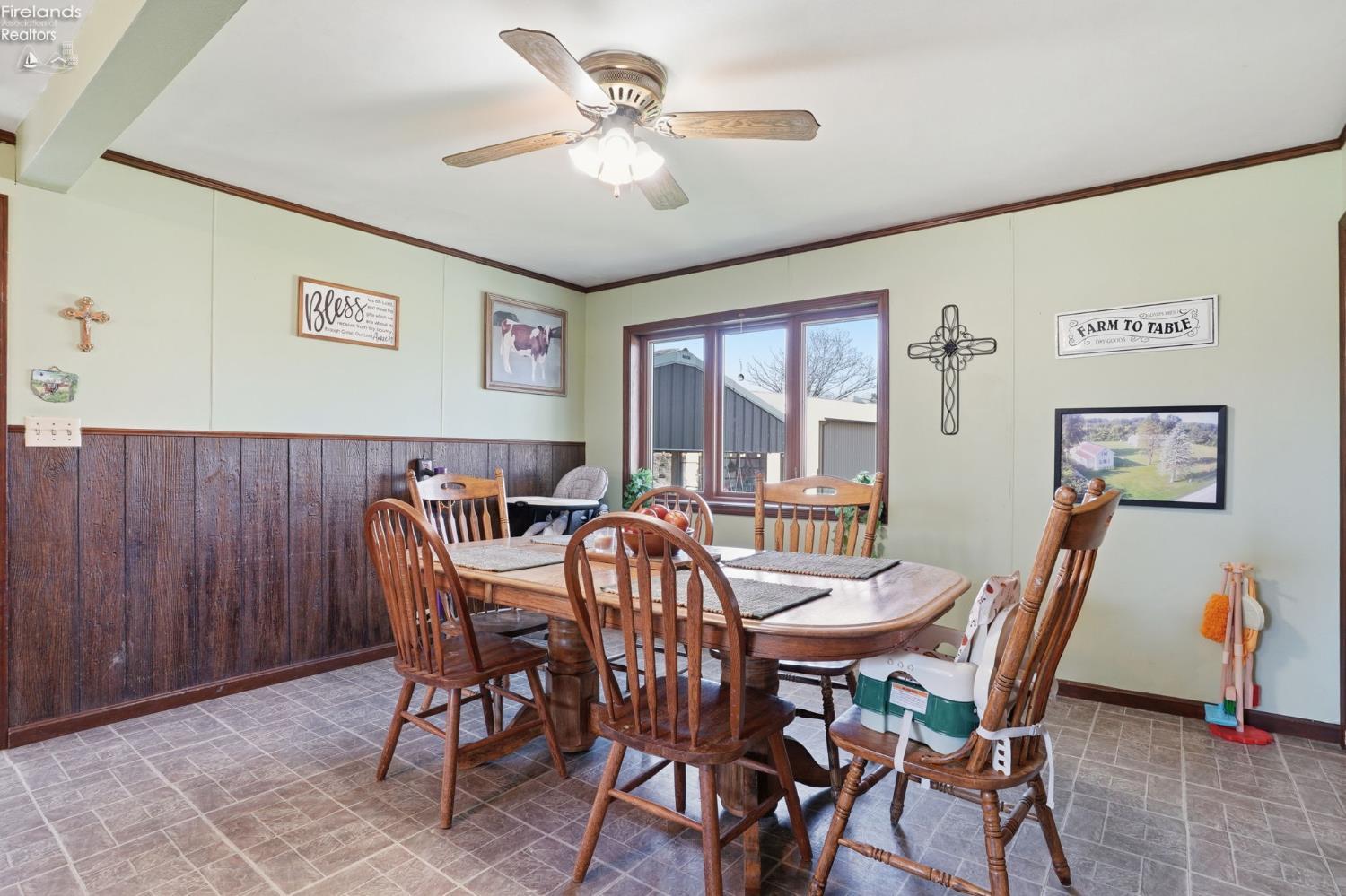 1444 E County Road 50