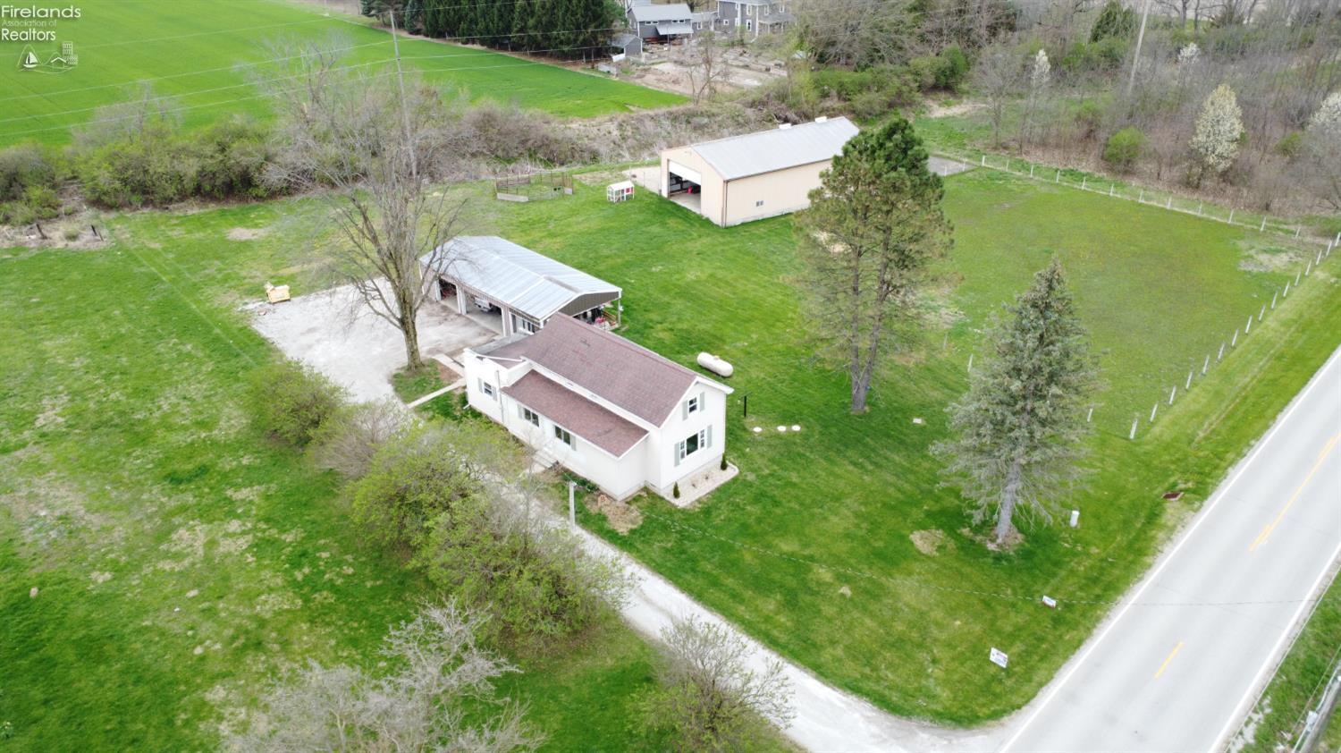 1444 E County Road 50