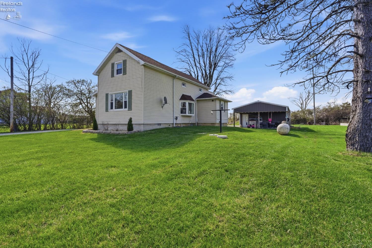 1444 E County Road 50