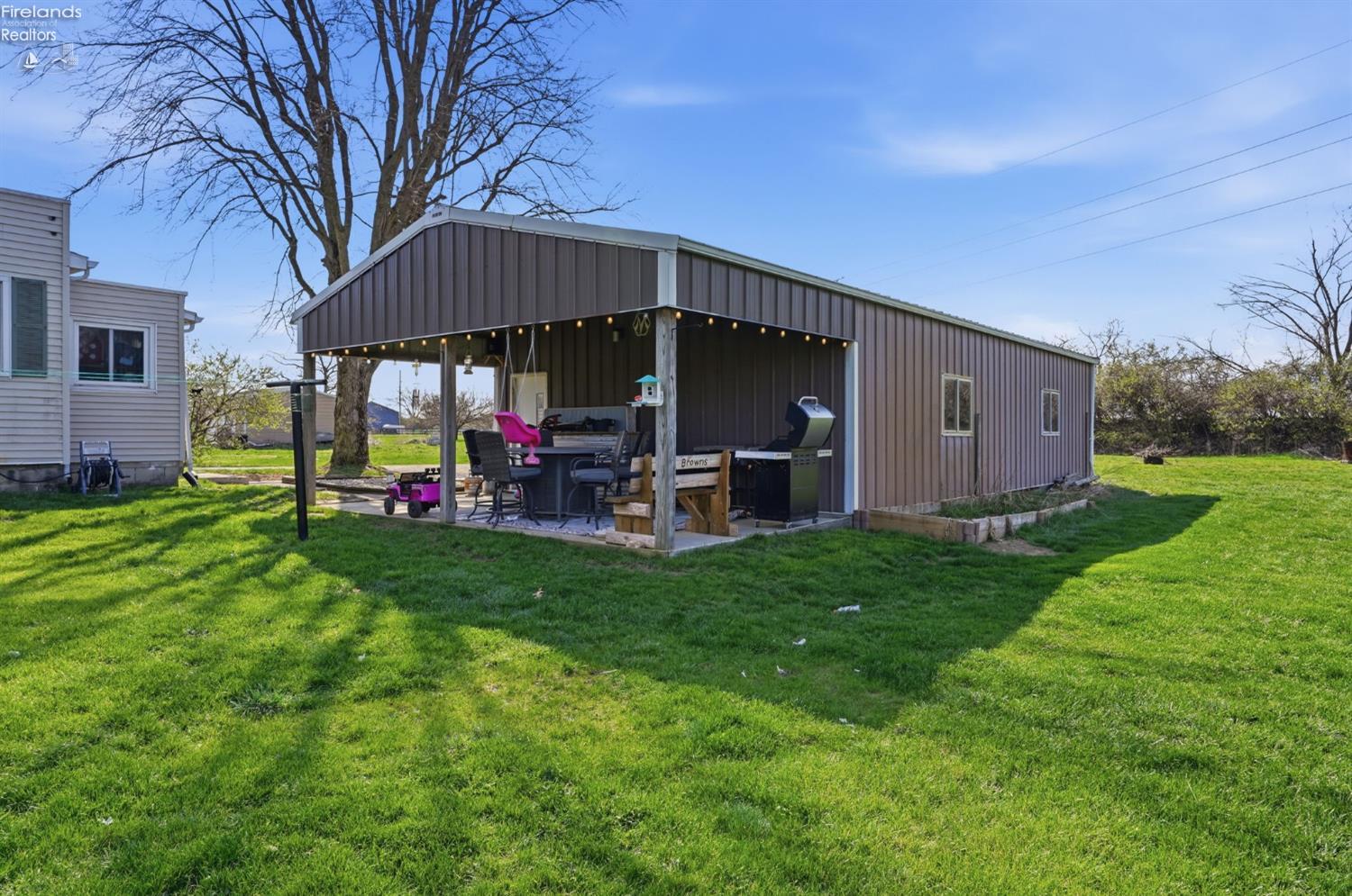 1444 E County Road 50